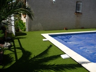 Pose autour d'une piscine à Béziers